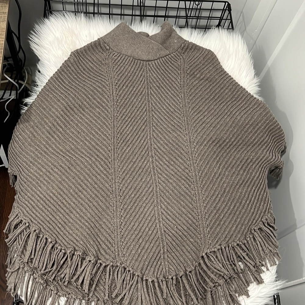 Banana republic poncho